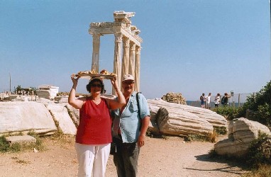 Ehepaar Weissenborn 1998 am Apollotempel